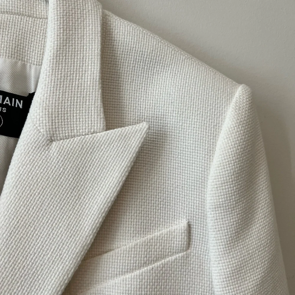 NEW BALMAIN DOUBLE-BREASTED BLAZER SIZE FR 36 US 04 COLOR BLANC GOLD BUTTONS - Picture 7 of 16
